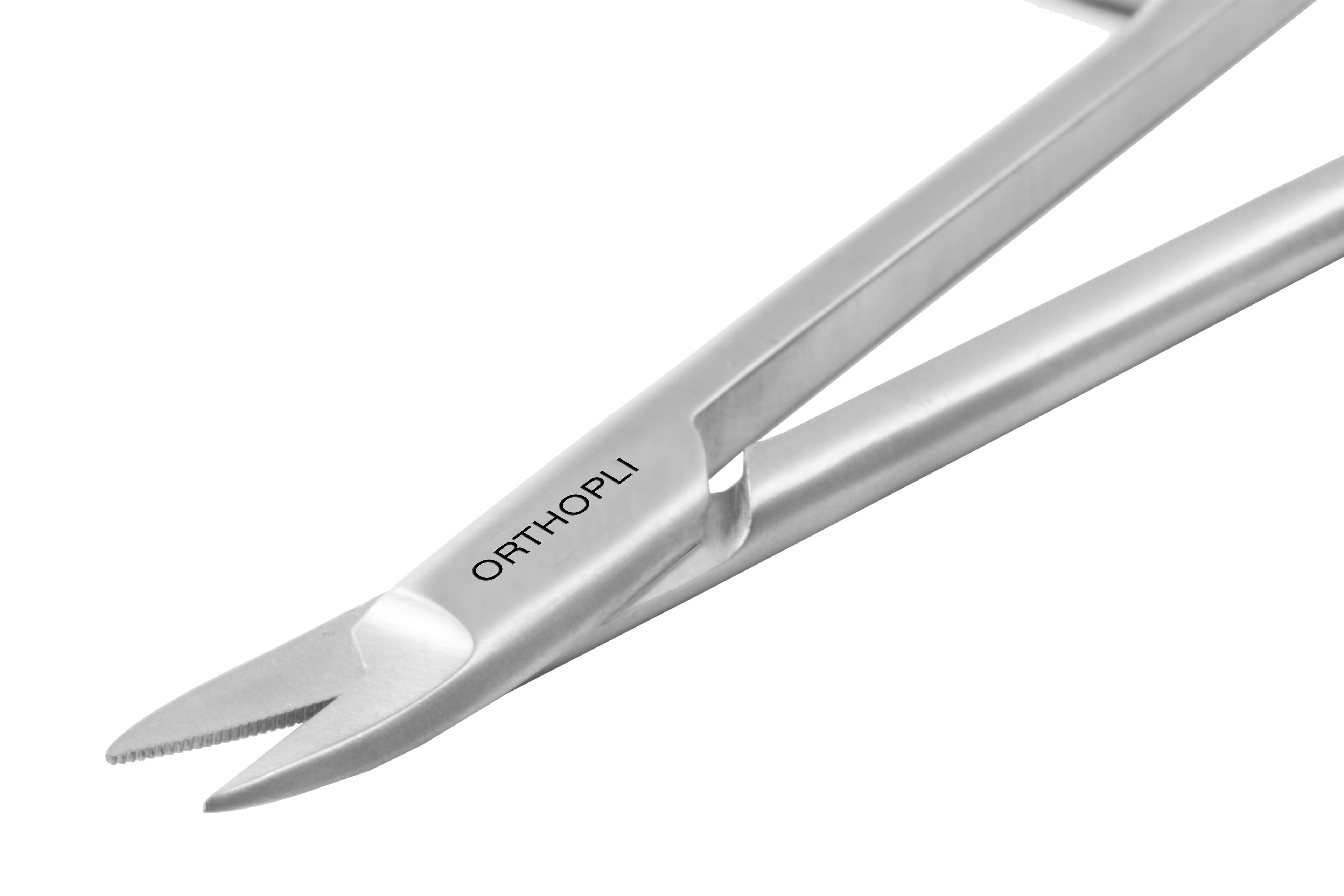 Crown Scissors Curved (Serrated)