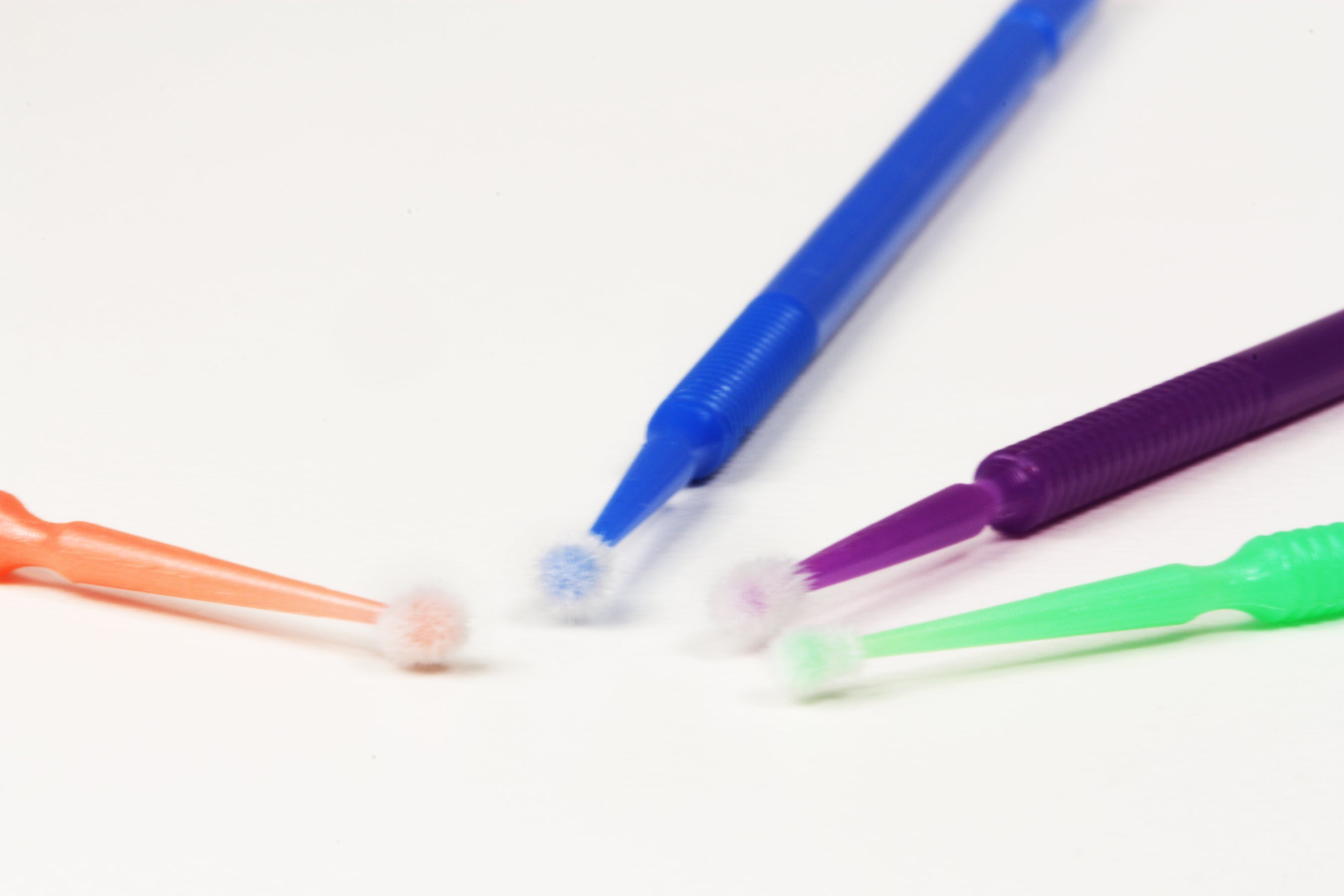 Microbrush (4 Tubes Per Order) (100 Applicators Per Bottle) (Purple, Gray, Green, and Blue)